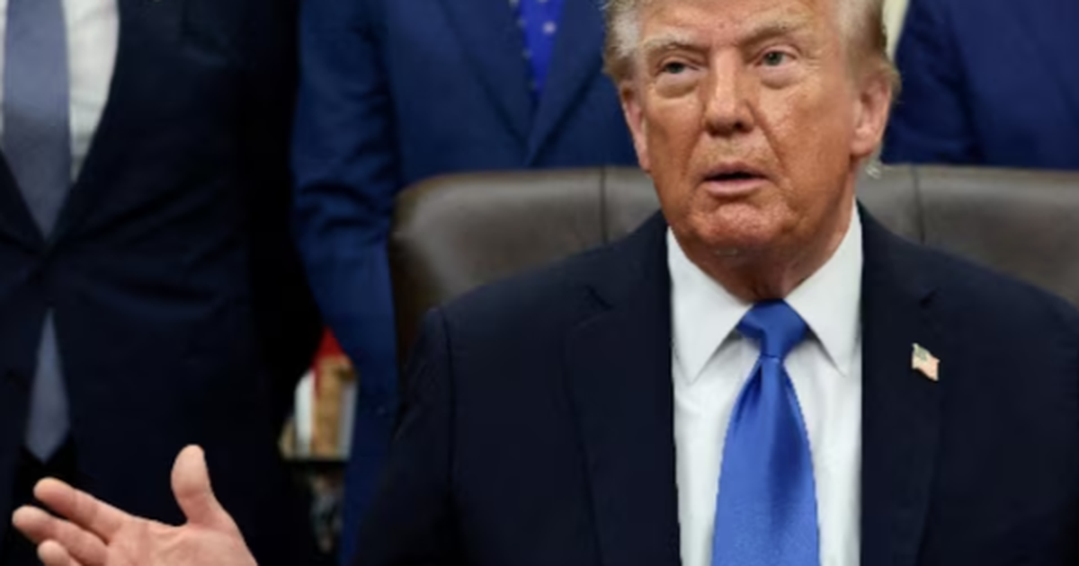 Lý do Tổng thống Mỹ Donald Trump sẽ cấm sử dụng từ AI (Trí tuệ nhân tạo)