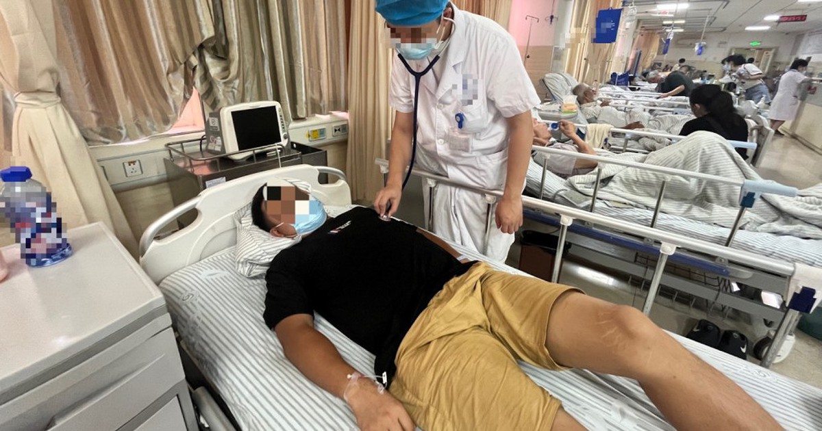 Người đàn ông 46 tuổi không rượu bia, không thuốc lá vẫn mắc ung thư tụy vì thứ nước tưởng chỉ người trẻ mê