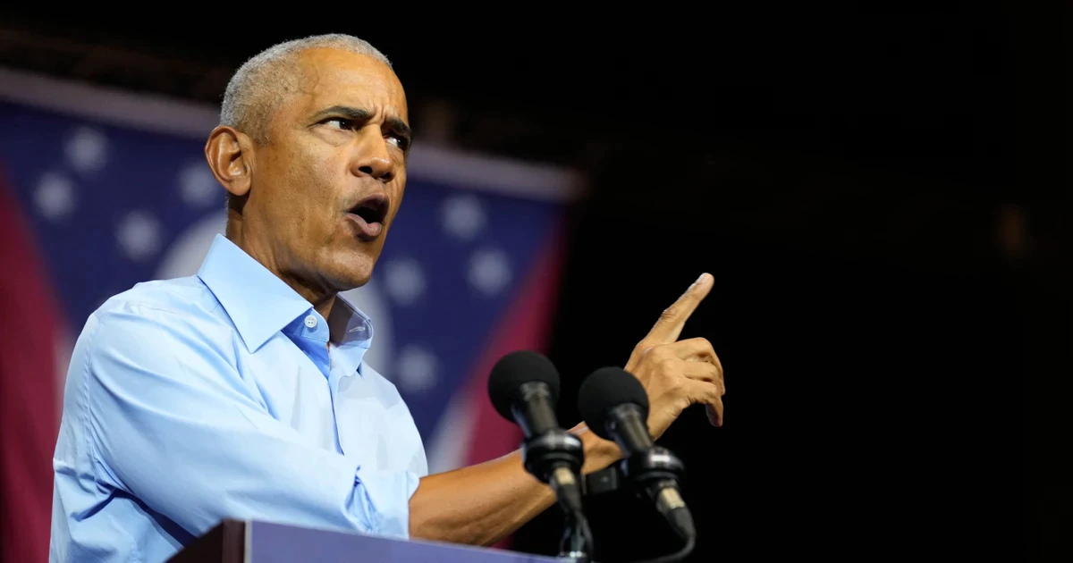 Tổng thống Trump dốc sức giữ quyền lực, ông Obama tung đòn phản công