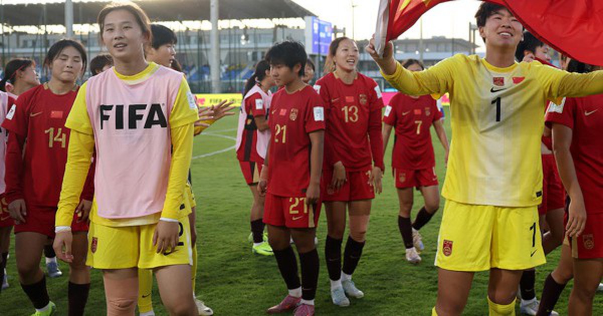 Tuyển Trung Quốc hạ gục Pháp đầy nghẹt thở, đối đầu Brazil ở tứ kết World Cup