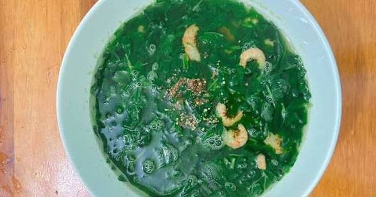 Loại rau ở Việt Nam mọc um tùm như cỏ, ở Nhật Bản được ví như "nhân sâm xanh"