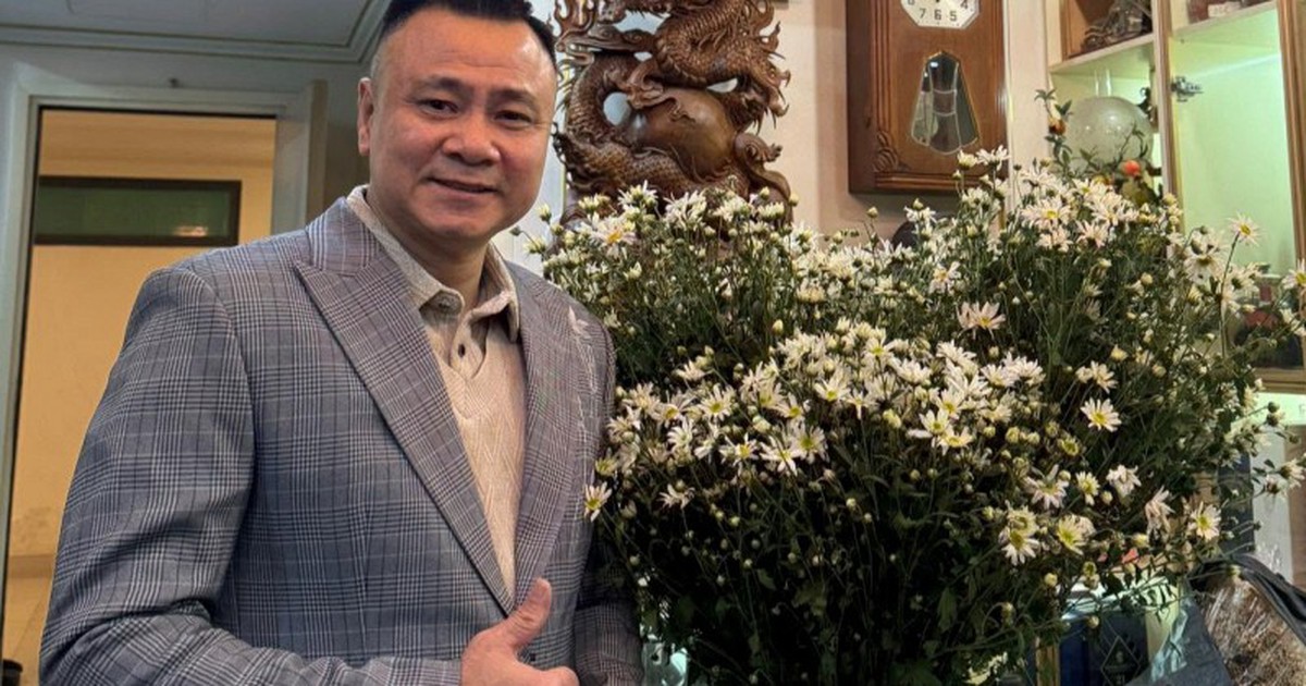 Nam NSND mang hàm Đại tá, cưới vợ kém 12 tuổi, ở chung cư cao cấp Hà Nội