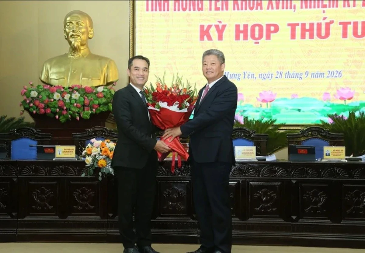 Thủ tướng điều động, bổ nhiệm, phê chuẩn nhân sự