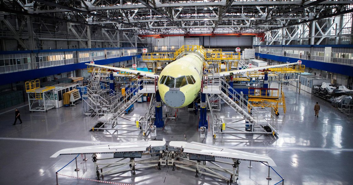 So sánh "cánh Đen" của MC-21 của Nga với Boeing 787 và Airbus A350: Công nghệ nào ưu việt hơn?