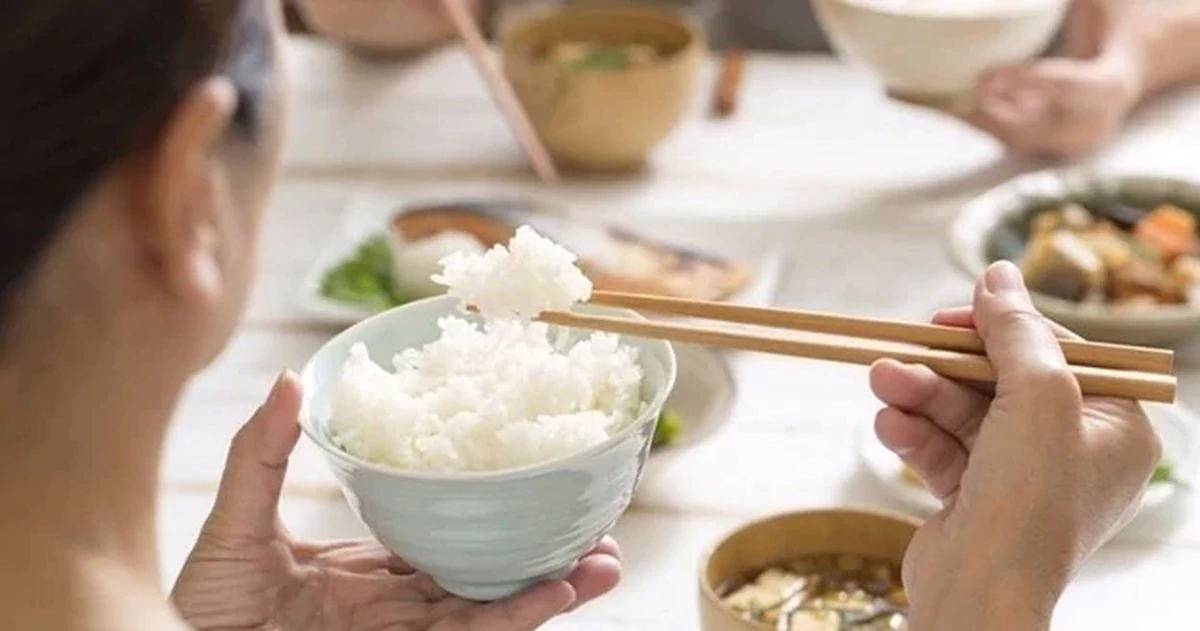 Lời khuyên cho những gia đình dùng bát sứ ăn cơm mỗi ngày