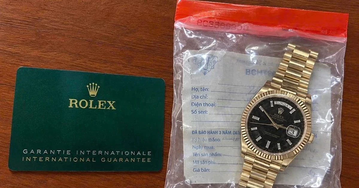 Nhìn gần chiếc đồng hồ Rolex trị giá hơn 1,7 tỷ đồng bị lấy cắp