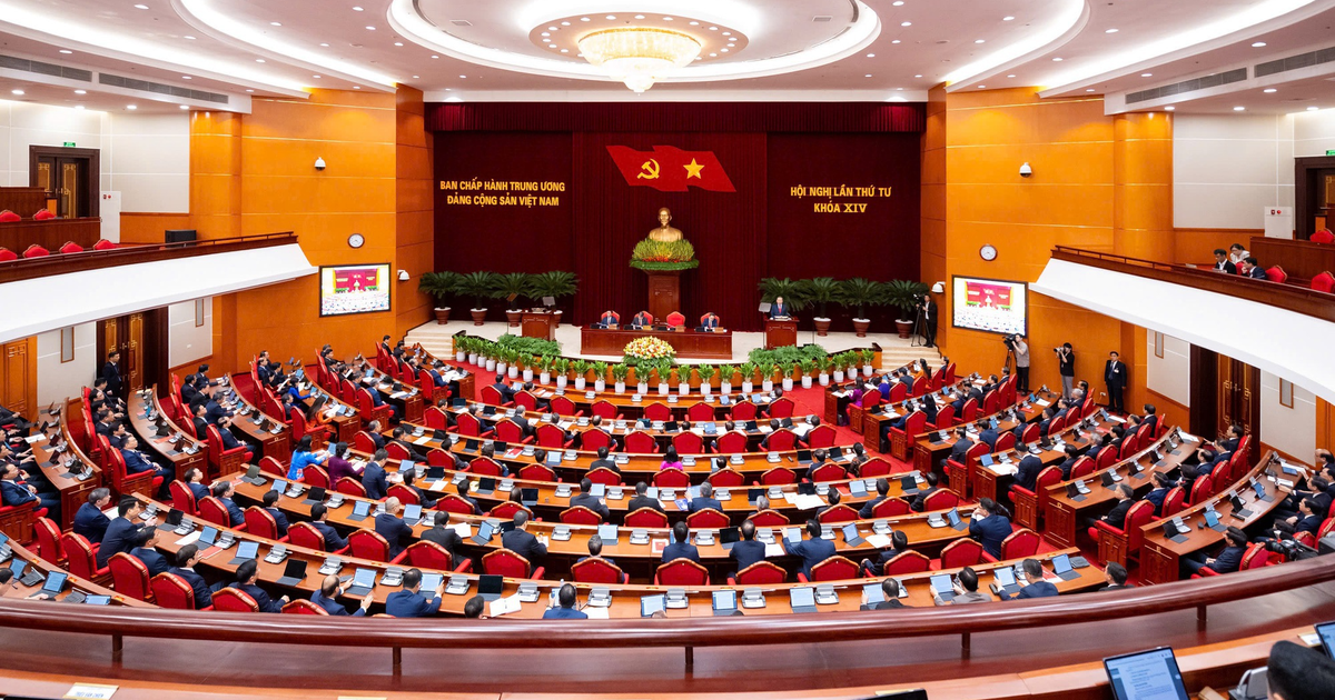 Hội nghị Trung ương 4 họp về công tác cán bộ