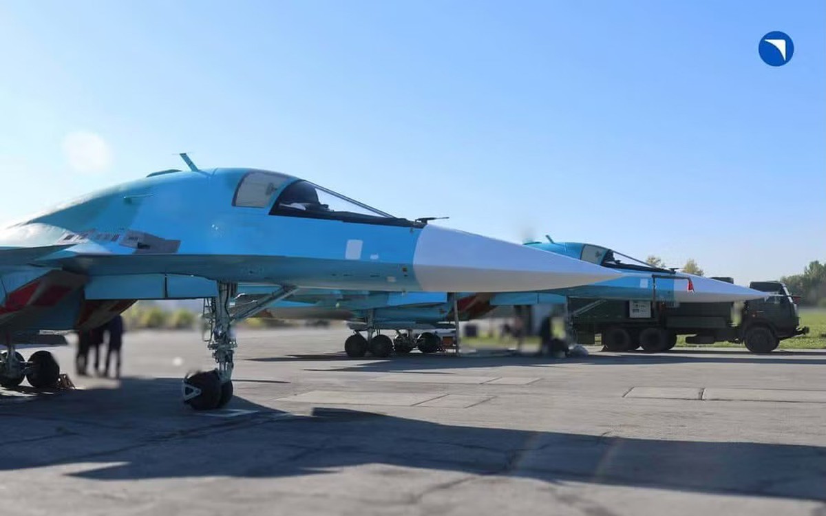 Không quân Nga nhận thêm hàng loạt oanh tạc cơ Su-34 "nâng cấp đặc biệt"