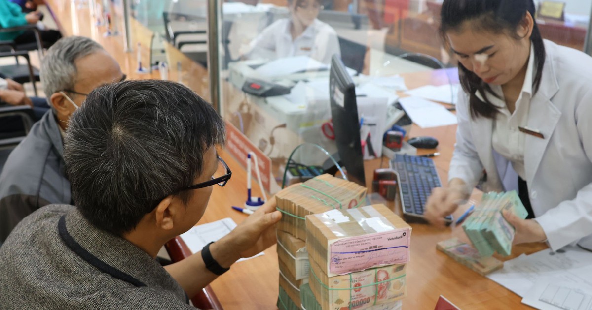 Tất cả người dân mua bán bất động sản chú ý mức phạt 300 triệu đồng liên quan tài khoản ngân hàng