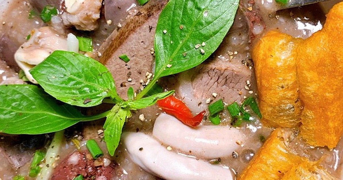 Ngày càng có nhiều người đột quỵ, bác sĩ nghẹn giọng: "Ăn ít 4 món này đi thôi"