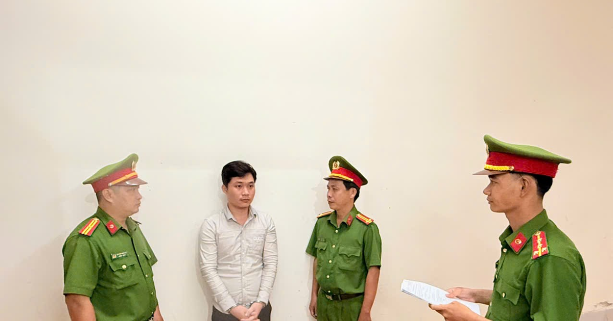 Công an điều tra các giao dịch chuyển khoản tổng 260 triệu đồng: Bắt Huỳnh Thanh Huy SN 1999
