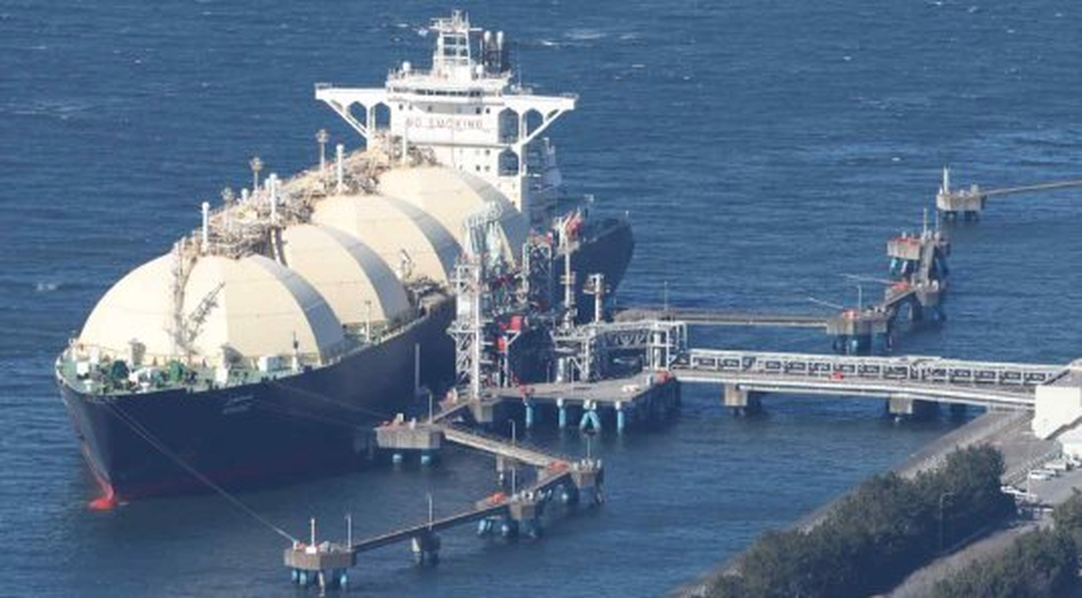 Đang trên đường đến châu Âu, một loạt tàu chở LNG bất ngờ quay đầu giữa Đại Tây Dương, hướng thẳng đến các quốc gia châu Á