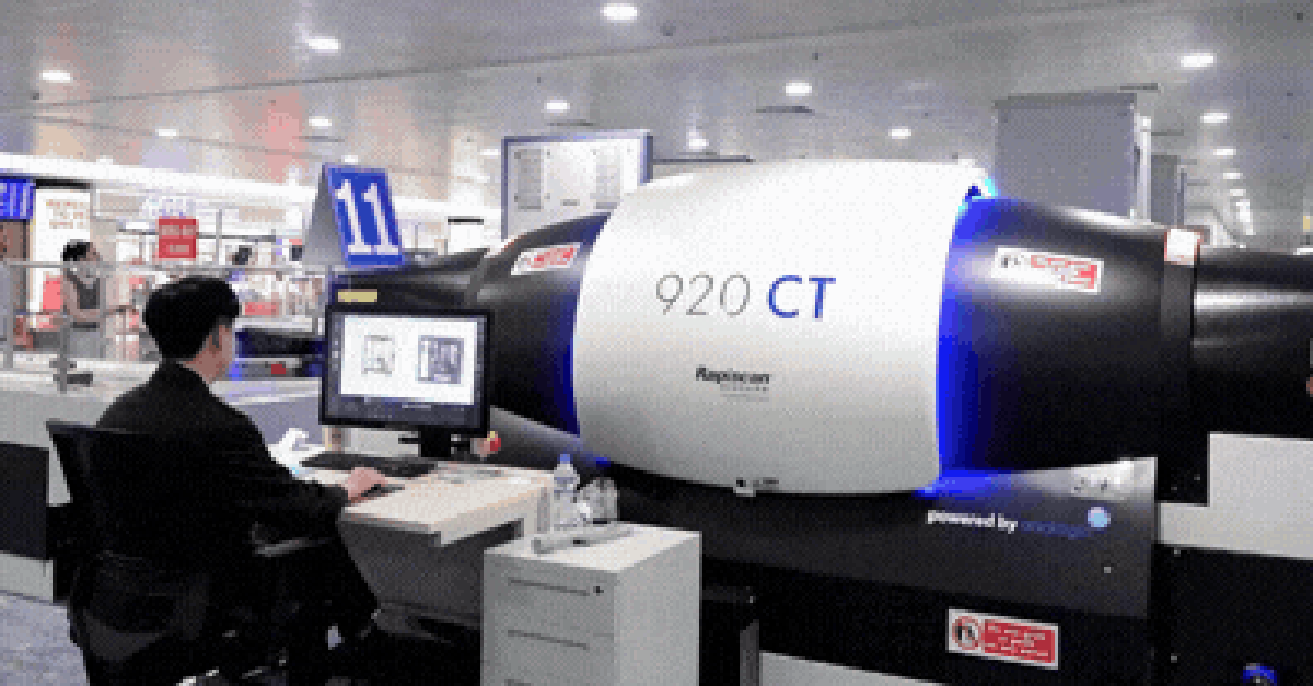 Cận cảnh 'phi thuyền' soi chiếu xịn nhất thế giới ở sân bay nổi tiếng Việt Nam vừa 'lên đời'