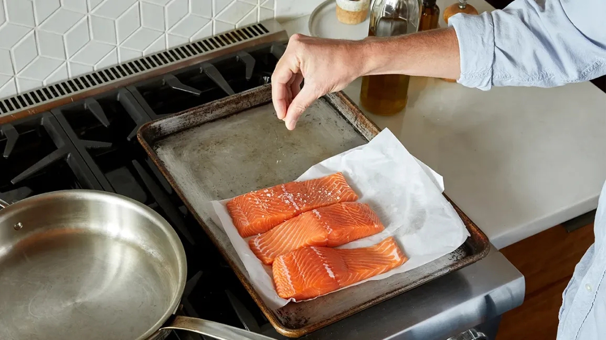 1 loại gia vị có trong vô số thực phẩm âm thầm “nuôi” tế bào ung thư dạ dày: Không phải đường hay dầu mỡ