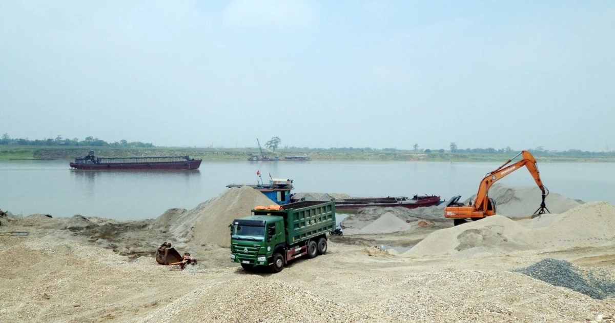 'Ông trùm cát' bị bắt và đế chế cát trắng ở Vân Đồn