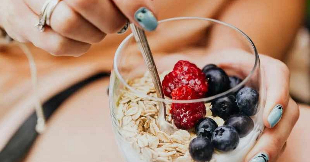 Sau tuổi 60 bụng dễ 'phình' dù ăn ít: Gợi ý 3 món ăn nhẹ mỗi ngày giúp "xẹp bụng" mà không cần tập thể dục