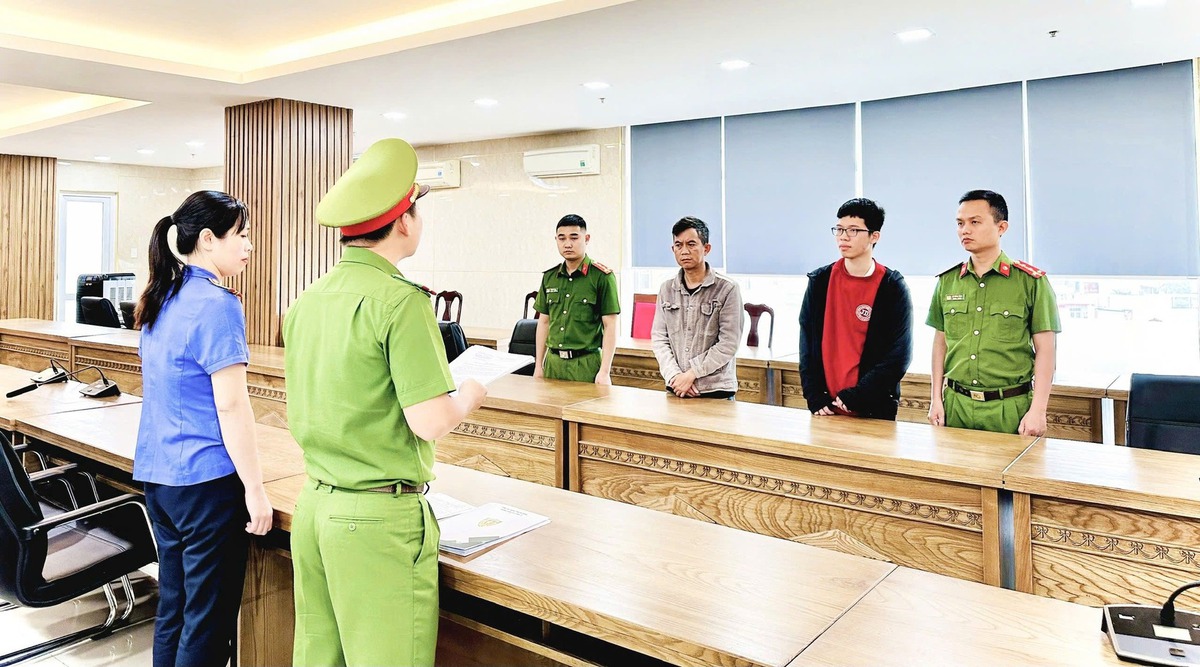 Thi hành lệnh bắt giam chủ hộ kinh doanh Trần Văn Hiếu 42 tuổi