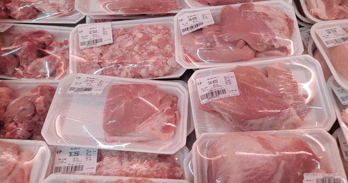 Thịt heo đóng khay trong siêu thị: Nhân viên nói thẳng "khay nào nên tránh"