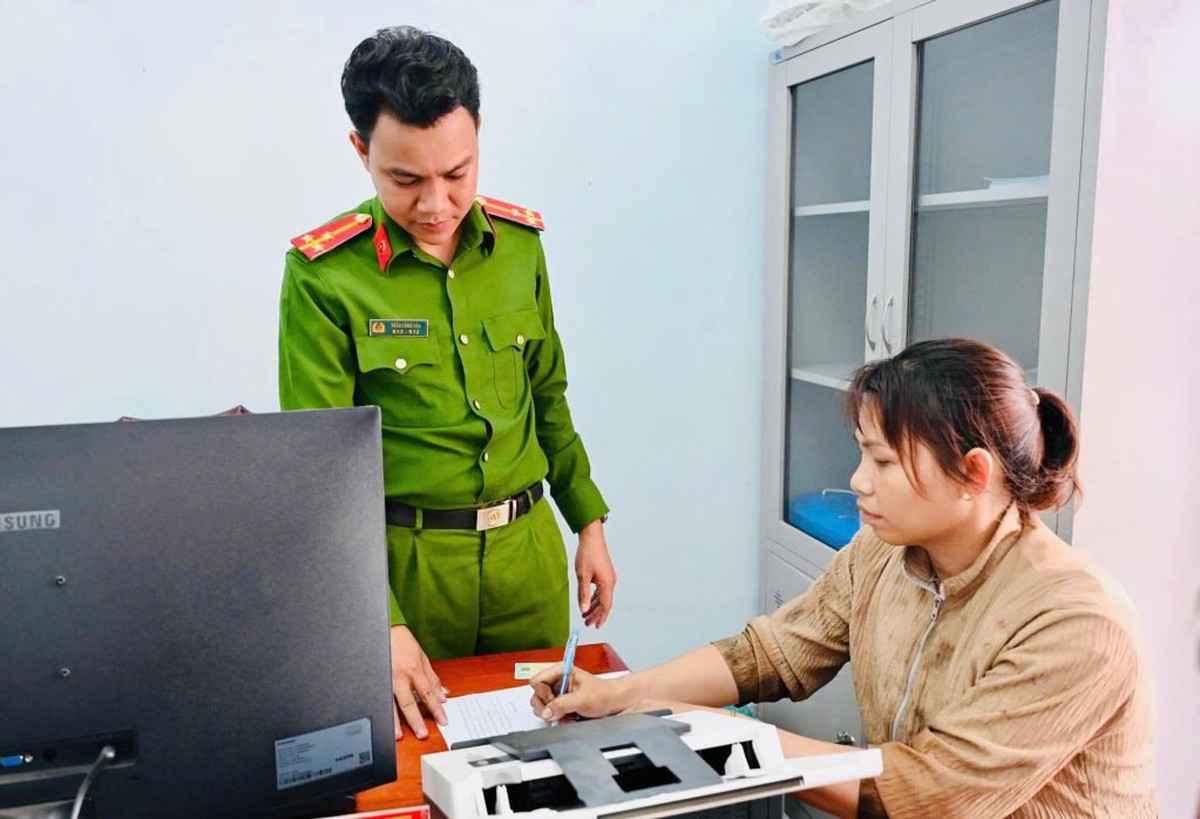 164 triệu đồng được chuyển vào tài khoản của người phụ nữ SN 1984 với tên lạ: Chưa đầy 24h, công an, ngân hàng vào cuộc rà soát giao dịch