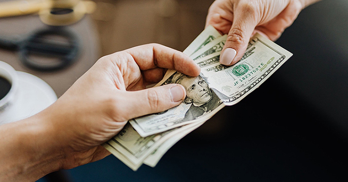 3 sai lầm chí mạng khi cho người khác vay tiền: Số 2 nguy hiểm nhất, có thể khiến bạn "tán gia bại sản"