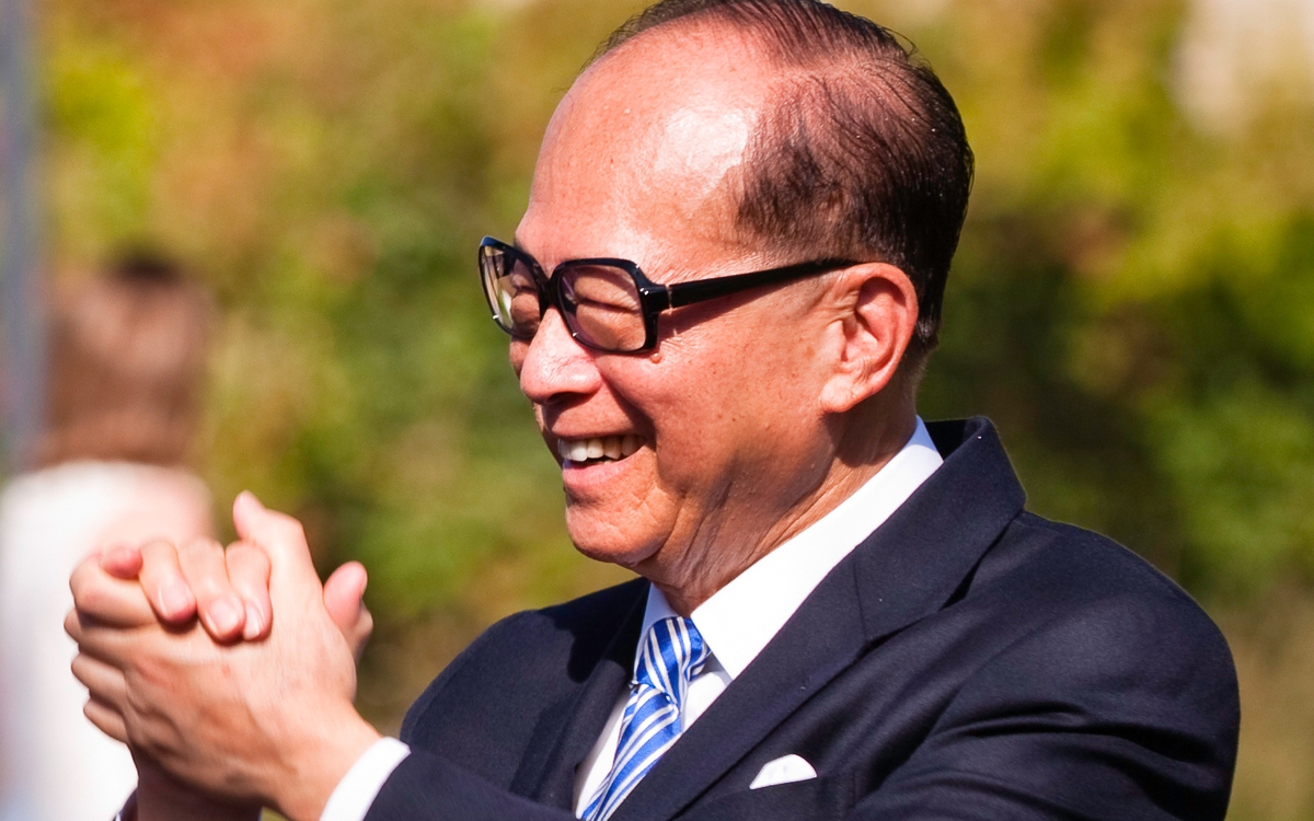 Ông lão U100 có sản tài 1,2 triệu tỷ: Động lực làm giàu từ tình yêu không môn đăng hộ đối với cô tiểu thư