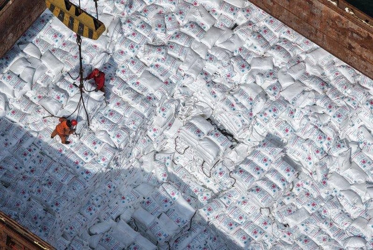 Sau đất hiếm, Trung Quốc siết xuất khẩu mặt hàng nuôi sống thế giới, làm rung chuyển thị trường lương thực toàn cầu