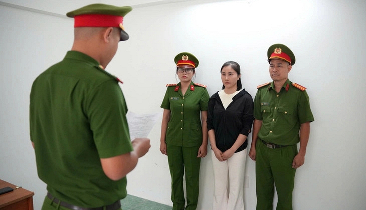 Thi hành lệnh bắt tạm giam chủ hộ kinh doanh Trần Thị Xuân 32 tuổi