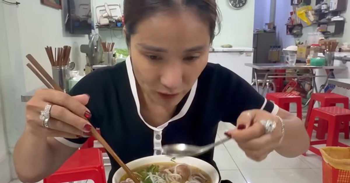 Nữ NSƯT đi Mỹ về: "Việt Nam đúng là thiên đường"