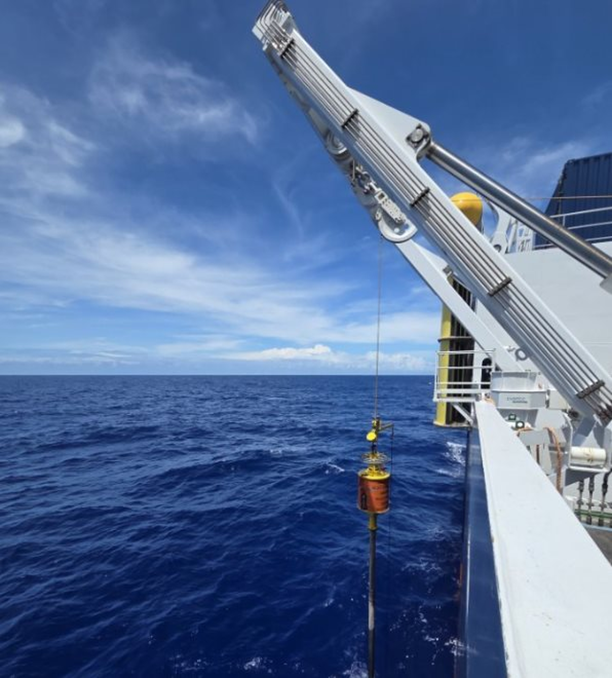 648 kênh cảm biến phát tín hiệu, kho báu đất hiếm nằm ở độ sâu 5.800m dưới đáy đại dương lộ diện