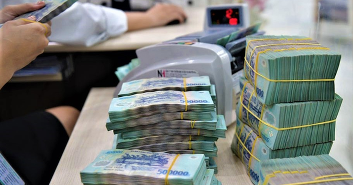 Ngân hàng lớn tăng lãi suất tiền gửi lên cao nhất 8,5%/năm