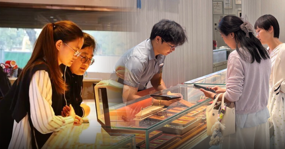 Mua nhà thì quá sức, đầu tư lại chẳng hiểu gì, chỉ có mua vàng mới giúp dân công sở cảm thấy khá hơn