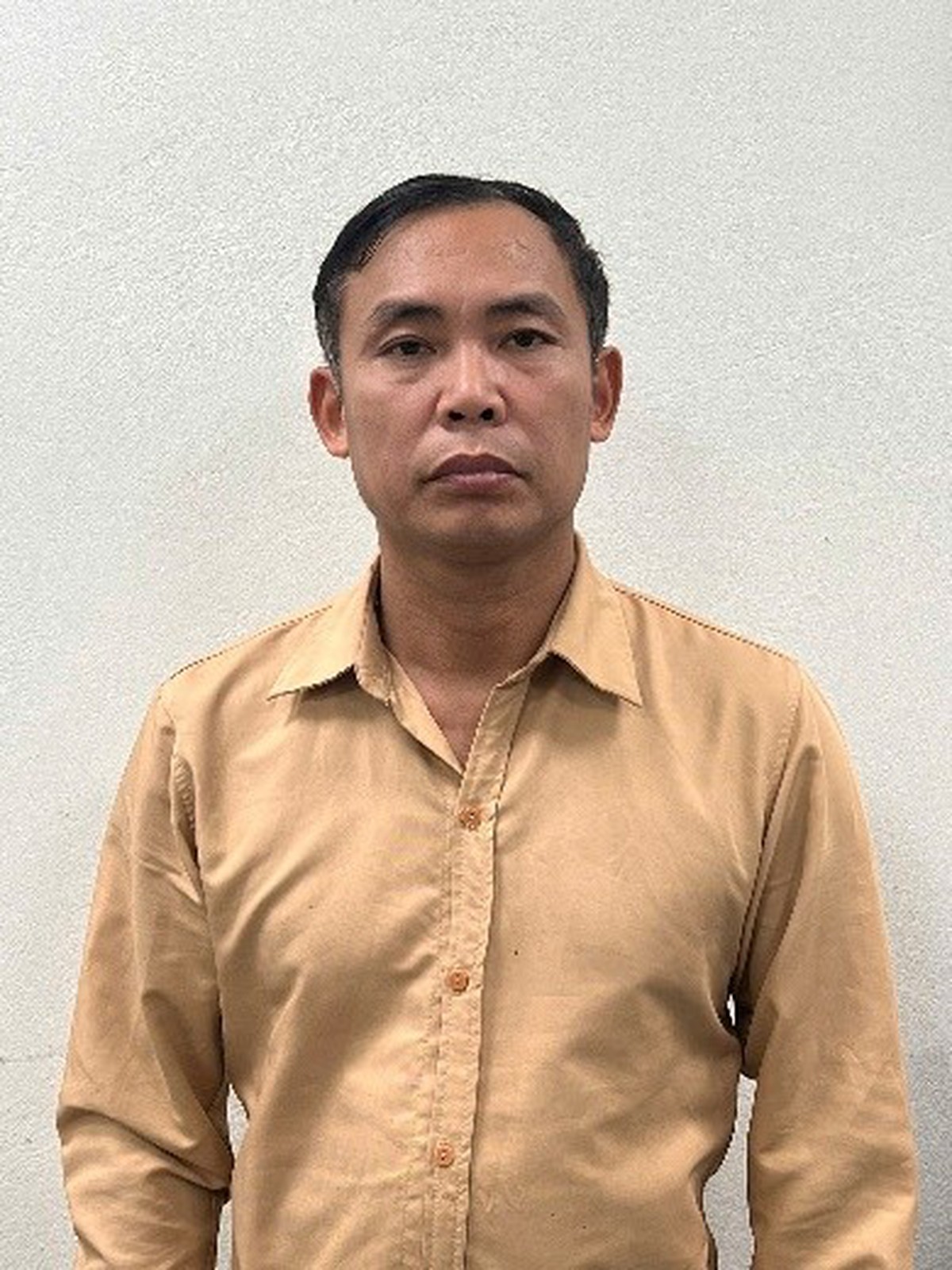 Ra lệnh bắt tạm giam, khám xét nơi ở của Man Thăng Long SN 1976