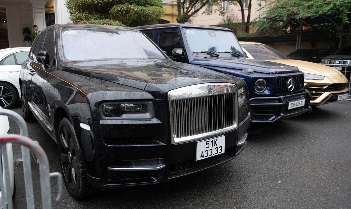 Thu giữ hàng chục tỷ đồng, hơn 1.000 miếng vàng, siêu xe, sổ đỏ vụ Mr Pips