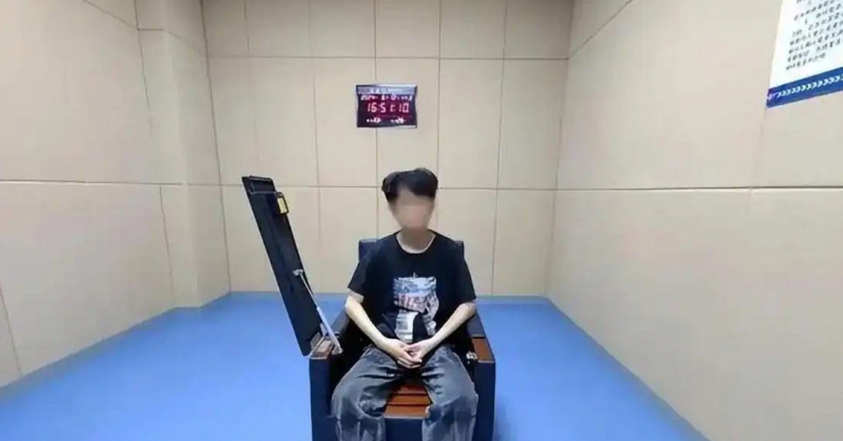 Phát hiện "lỗ hổng" của sàn thương mại điện tử, nam sinh lên kế hoạch lừa đảo hơn 16 tỷ: Câu nói tại Toà án khiến người lớn sốc nặng!