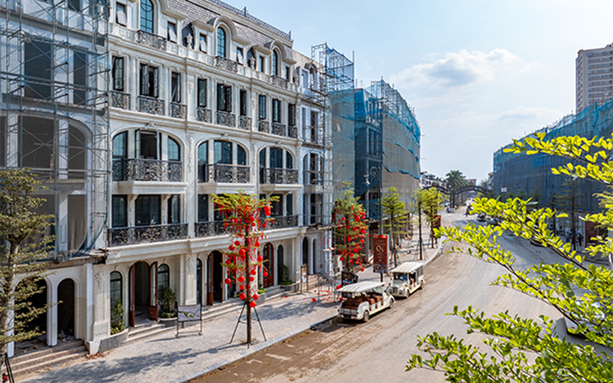 Bất ngờ tiến độ dự án nhà phố hàng hiệu gần Tây Thăng Long của Sunshine
