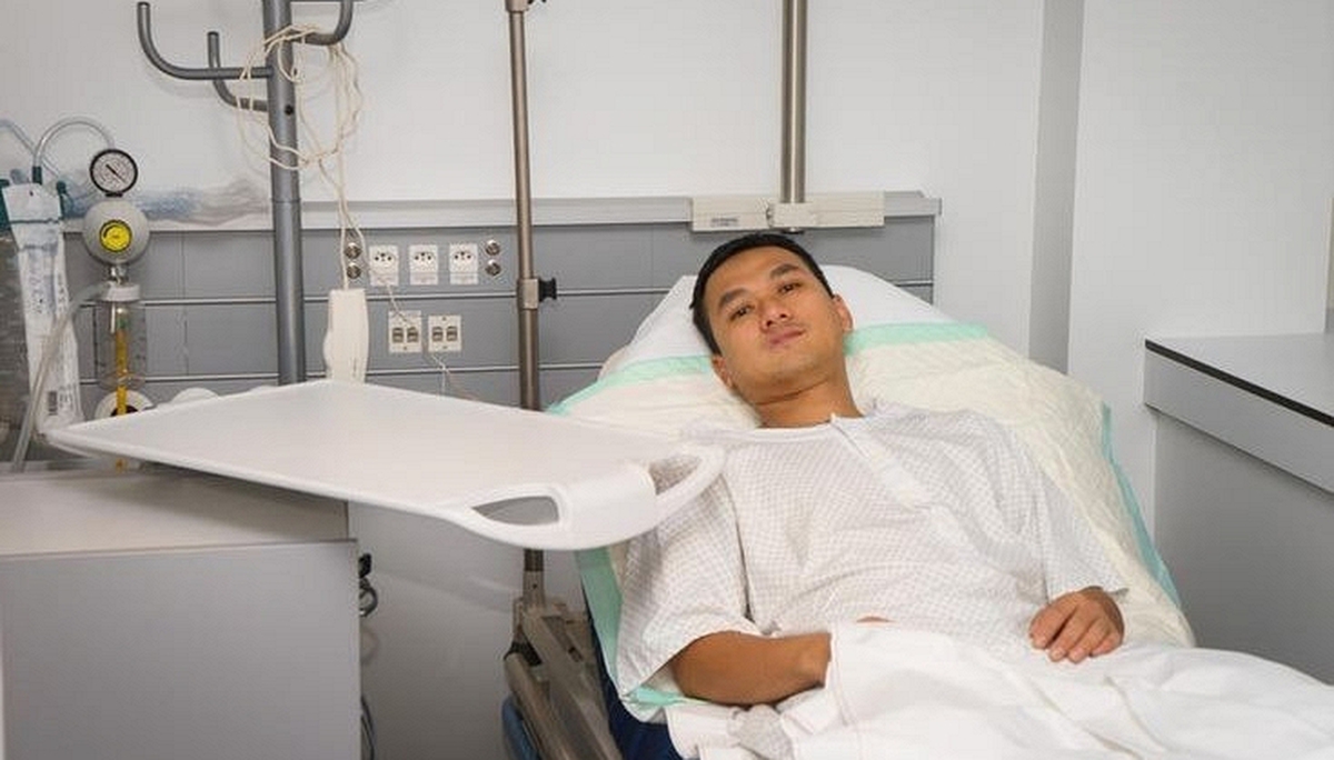 Uống loại nước này mỗi ngày, người đàn ông 47 tuổi phải cấp cứu vì suy thận, bác sĩ cảnh báo: “Tủ lạnh nhiều gia đình đều có”