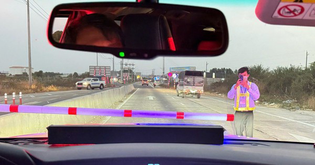 Nhiều tài xế bất ngờ khi bị “truy thu” phí đường cao tốc sau sự cố hỏng barie