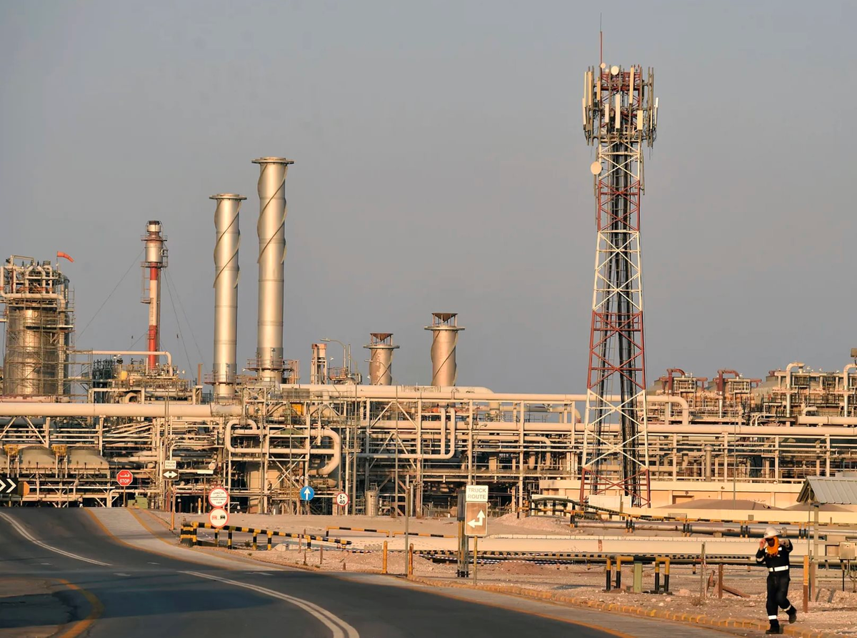 Iran tuyên bố không còn một giọt dầu để bán, một đường ống công suất 7 triệu thùng/ngày thành "phao cứu sinh" cho cả thế giới