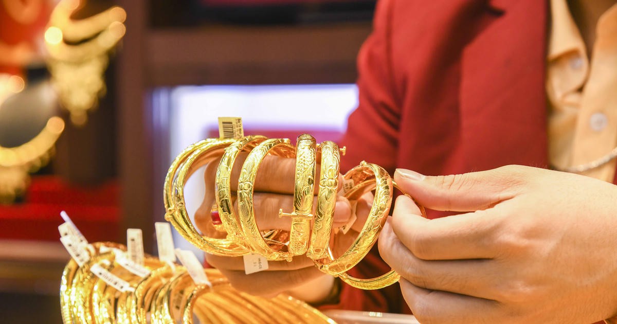 Chuyện gì đang xảy ra với vàng?