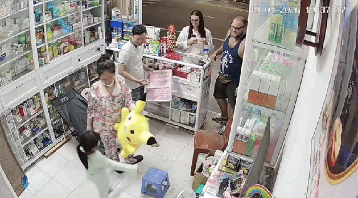 Khách Tây khiến chủ tiệm thuốc ở Phúc Quốc phải trích xuất camera an ninh đăng lên mạng vì quá dễ thương