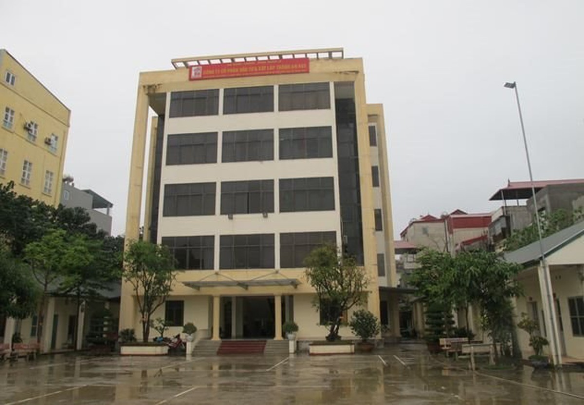 Thành viên HĐQT một doanh nghiệp trên sàn xin từ nhiệm để làm Quân nhân chuyên nghiệp