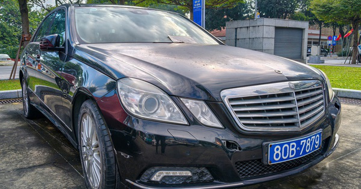 Đấu giá xe công ở Đà Nẵng: Mercedes-Benz không có người mua, nhiều xe trúng giá cao