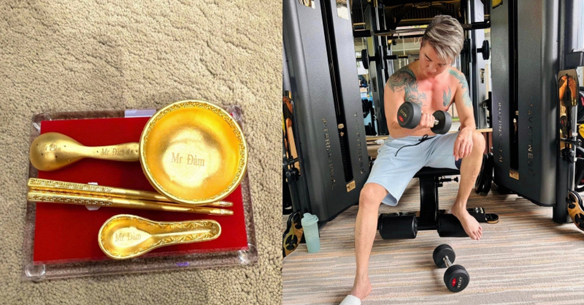 Soi bát, đũa, thìa vàng khắc tên chính chủ của "ông hoàng nhạc Việt"