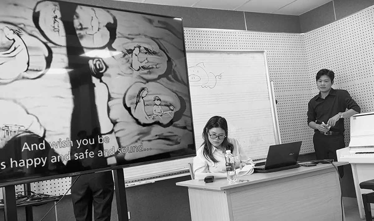 Sinh viên Nguyễn Văn Chung thi giữa kỳ, phải đóng vai thầy giáo dạy bài hát của nhạc sĩ Nguyễn Văn Chung