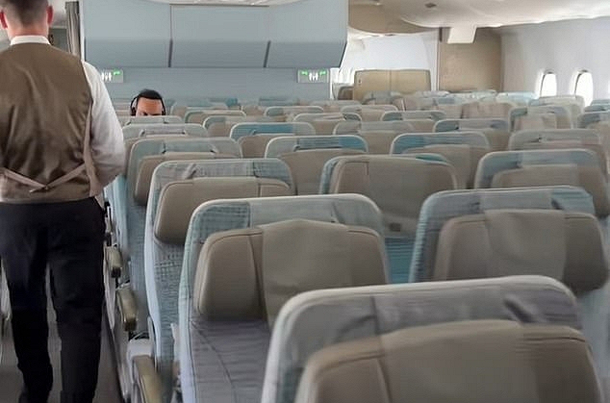 Không dễ tin đây là bức ảnh chụp được trong chuyến bay đến Dubai hiện tại