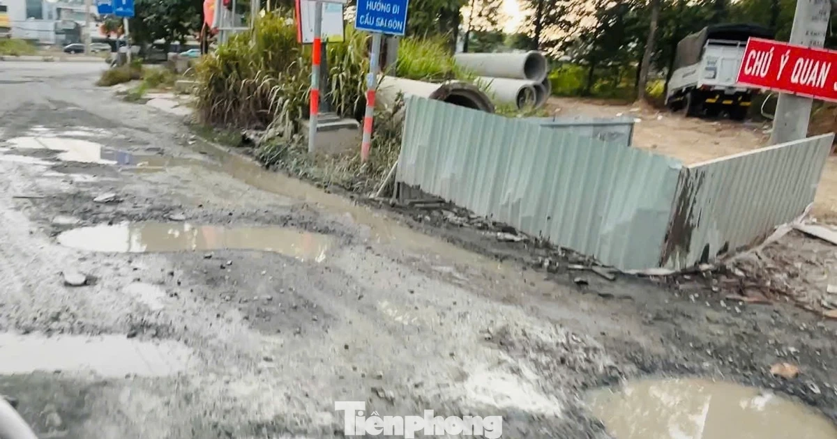 Cận cảnh "con đường đau khổ", hơn 1,7km làm 10 năm chưa xong ở TPHCM