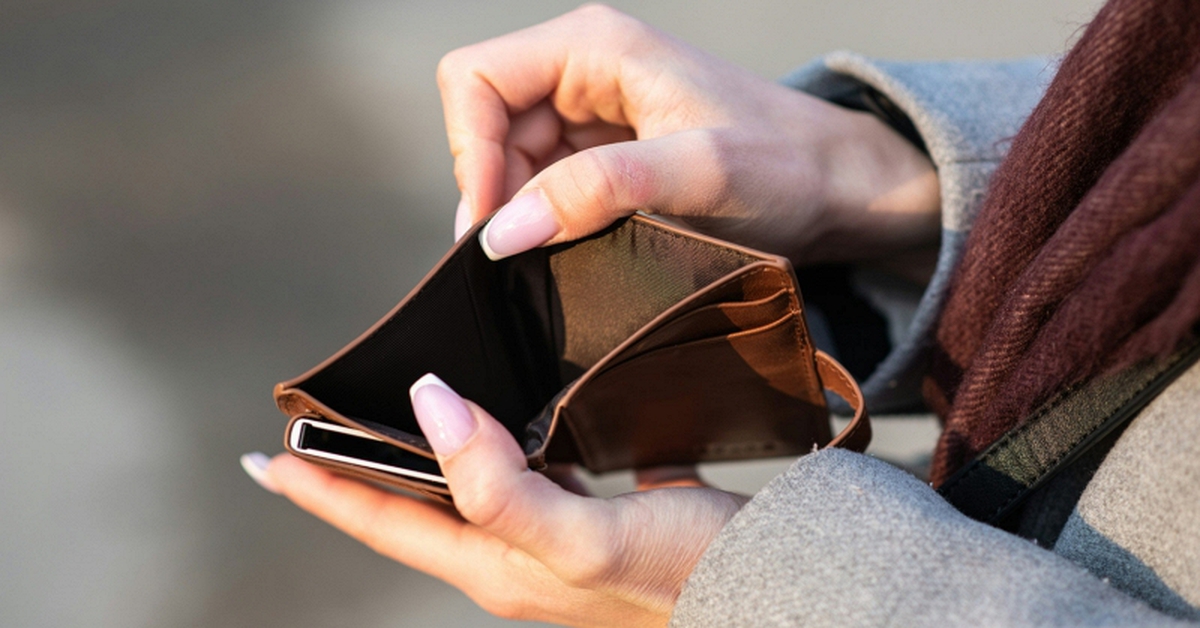 Nghiên cứu 7.676 người suốt 4 năm chỉ ra: THIẾU TIỀN khiến bạn già thêm 5 tháng mỗi năm!