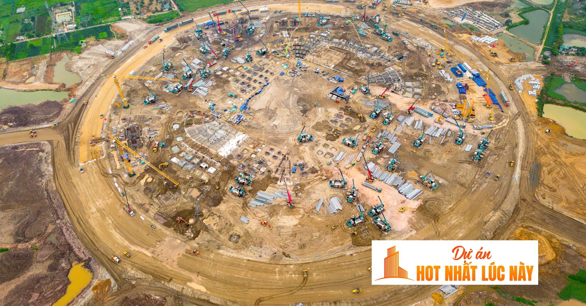 Đại công trường xây sân vận động lớn nhất thế giới: Ô tô nối đuôi nhau như đàn kiến, cần cẩu phủ kín đường chân trời