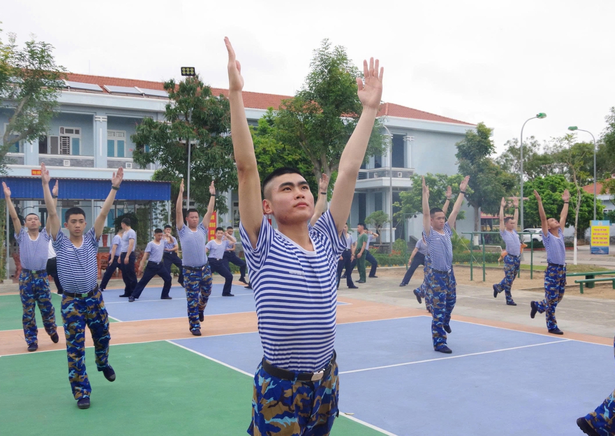 Cảnh báo tất cả các gia đình có con em mới đi nghĩa vụ quân sự chú ý