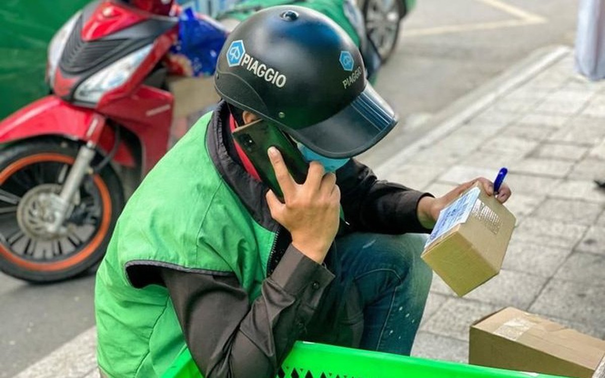 Chuyển khoản 150K cho shipper, vài giờ sau người phụ nữ SN 1987 bị rút mất 10 triệu trong tài khoản